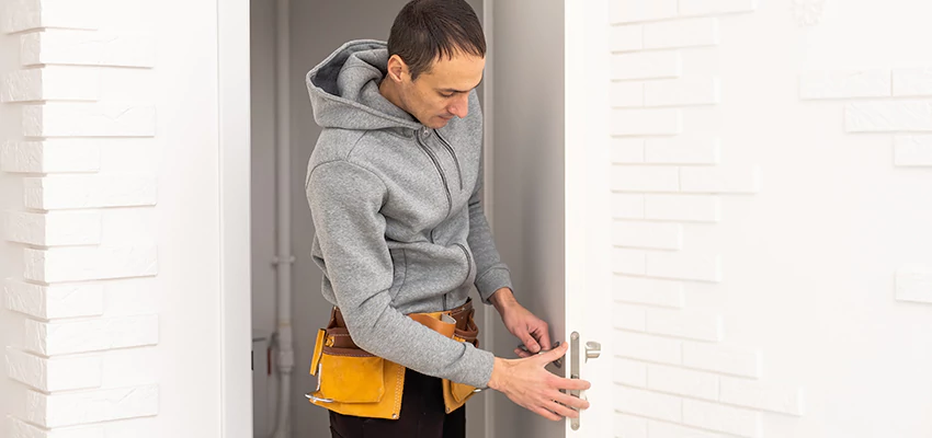 Nighttime Locksmith Near Me in Pine Hills, FL